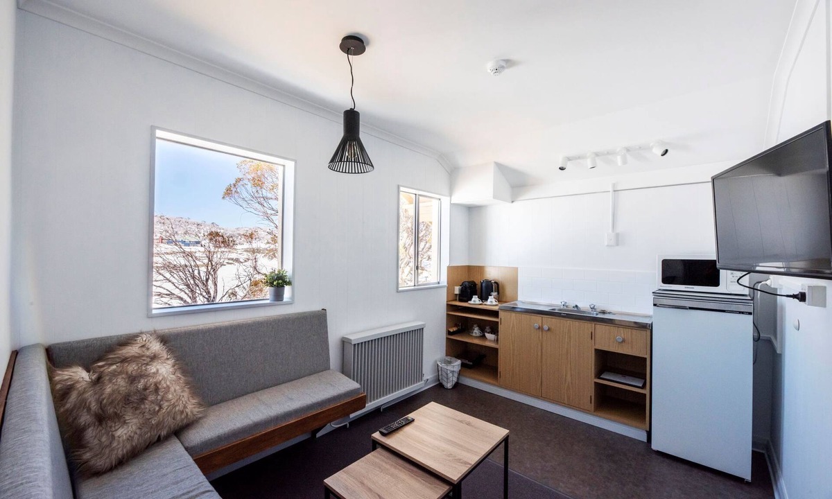 Perisher Valley Hotel | Eiger Chalet