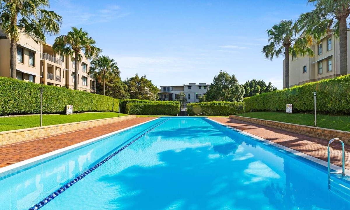 Balmain Apartment | Elegant Stay in Balmain with Pool Access