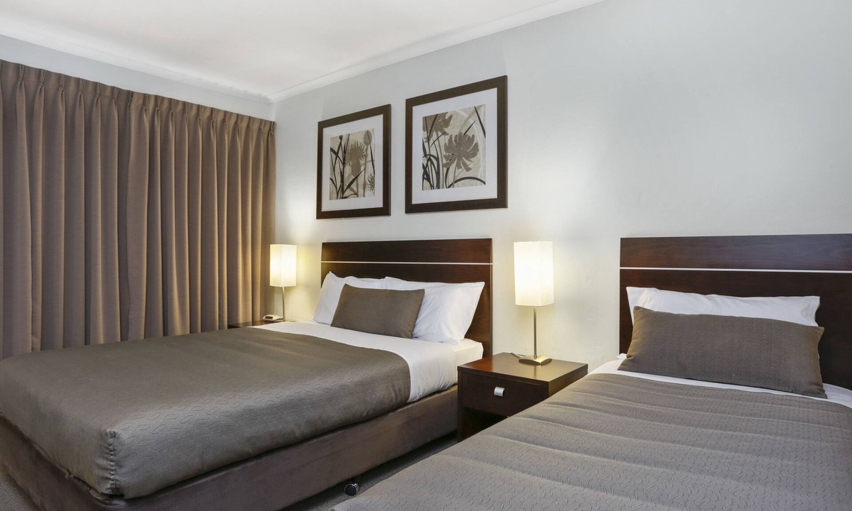 Warrnambool Hotel | Elm Tree Motel