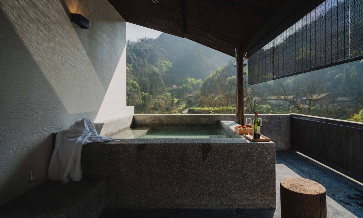 Emeishan Hotel | Emeishan XiaoshanQing Luxury Resort