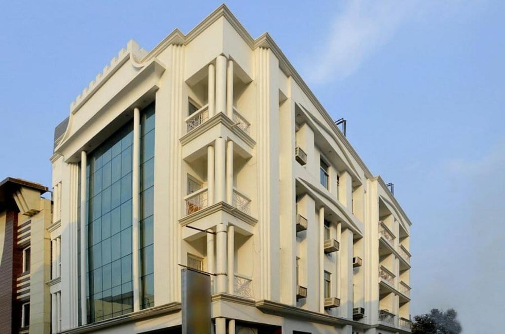 Charbagh Hotel | EUROPE PLAZA