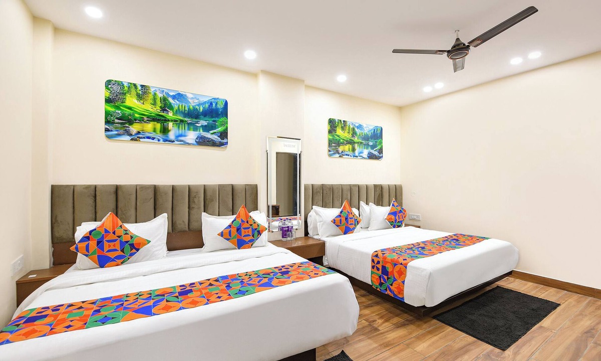 Kaushambi Hotel | Fabhotel Angel Pink The Premium