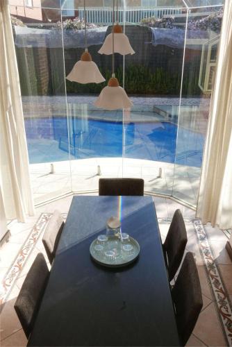 Concord House | Fantastic Family Home with Pool at Concord