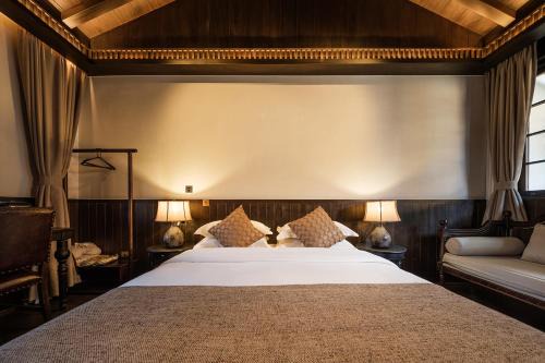 Dayan Old Town Hotel | Floral Lux Hotel Qinghe Hotel -South Gate Store of the Old Town of Lijiang