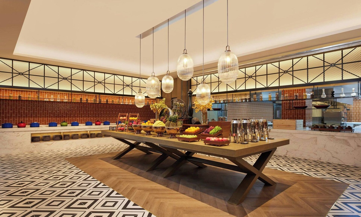 Mingsha Mountain and Crescent Spring Hotel | Four Points by Sheraton Dunhuang