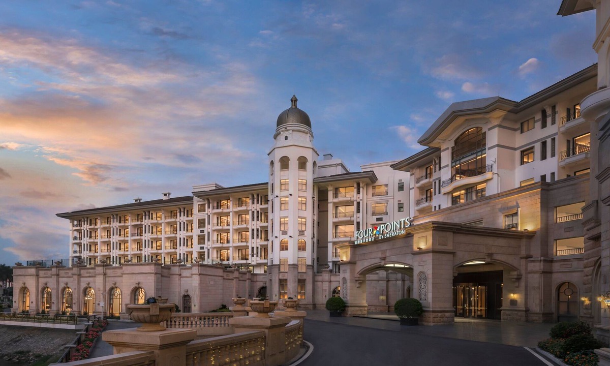Yangdong District Hotel | Four Points by Sheraton Yangjiang City Center