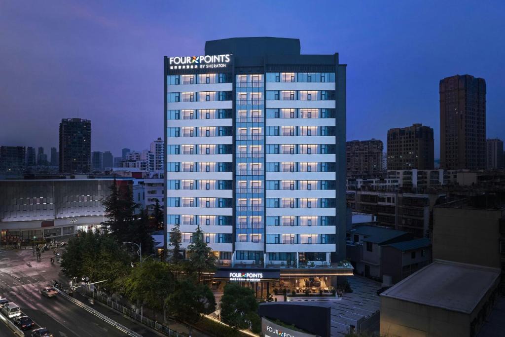 Kunming City Centre Hotel | Four Points by Sheraton Kunming Dongfeng Square