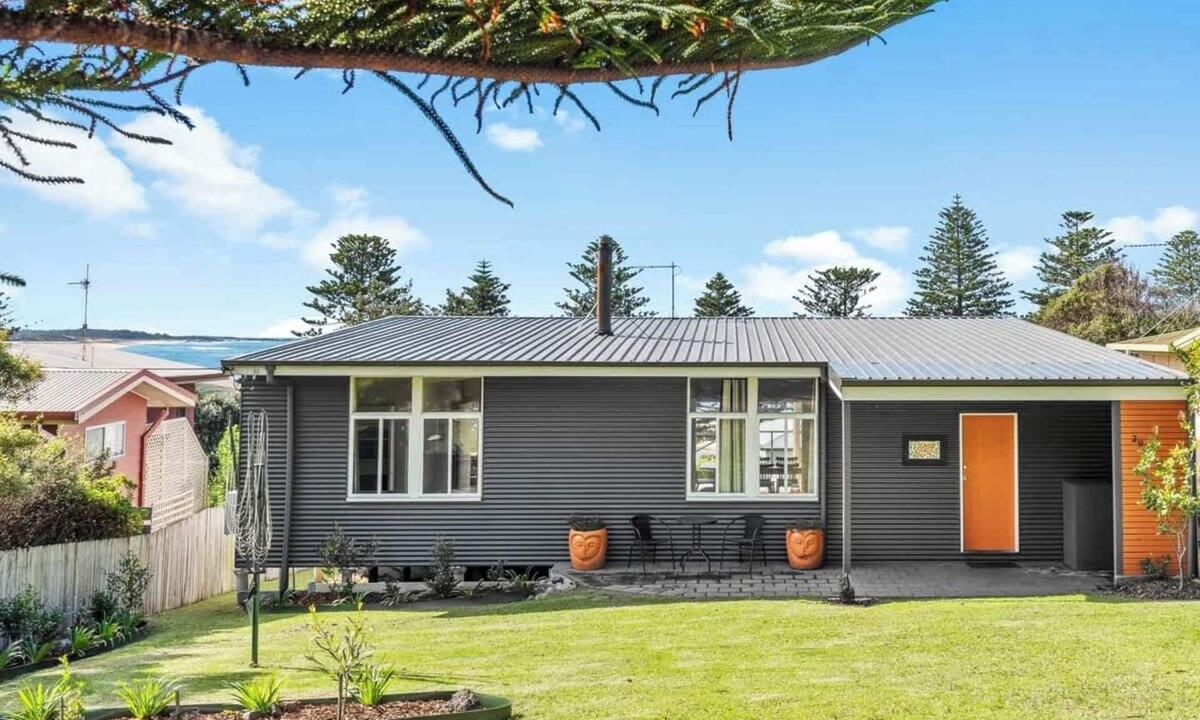Tuross Head House | Frenchies @ Tuross Head - 200m from the Beach!