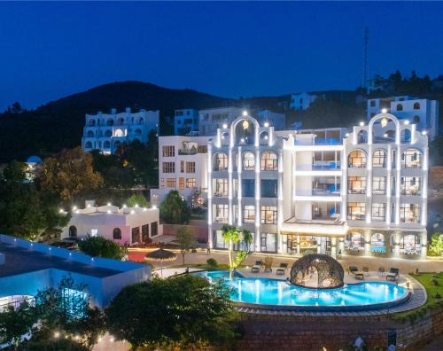 Chengjiang County Hotel | Fuxian Lake Lanshan Su Ant Nest Homestay