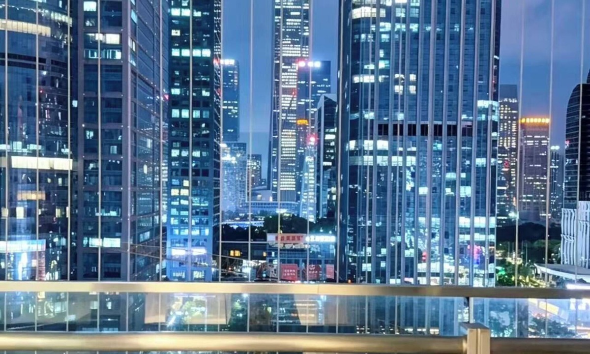 Central Business District Apartment | Ge Rui ApartmentFutian Shenzhen.
