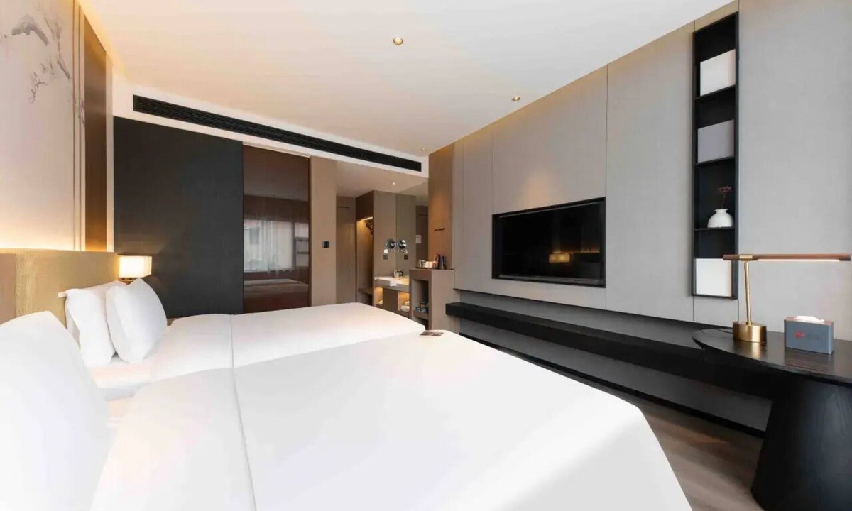 Xuyi County Hotel | Giorgio Morandi Hotel - Xuyi Kejie Central Mall
