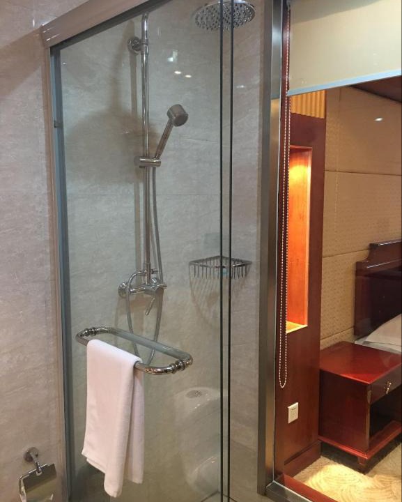 Pudong Hotel | Gloria Plaza Hotel Hangtou