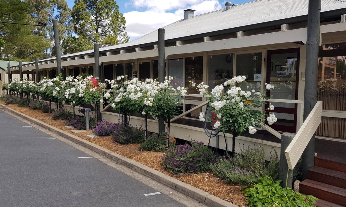Beechworth Hotel | Golden Heritage Cottages