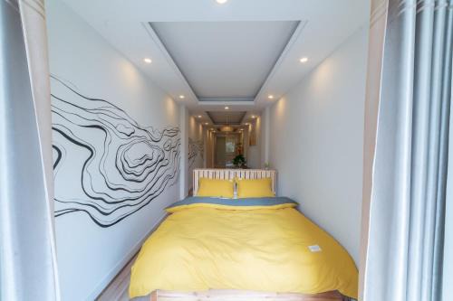 Old Quarter House | Graffiti Hotel