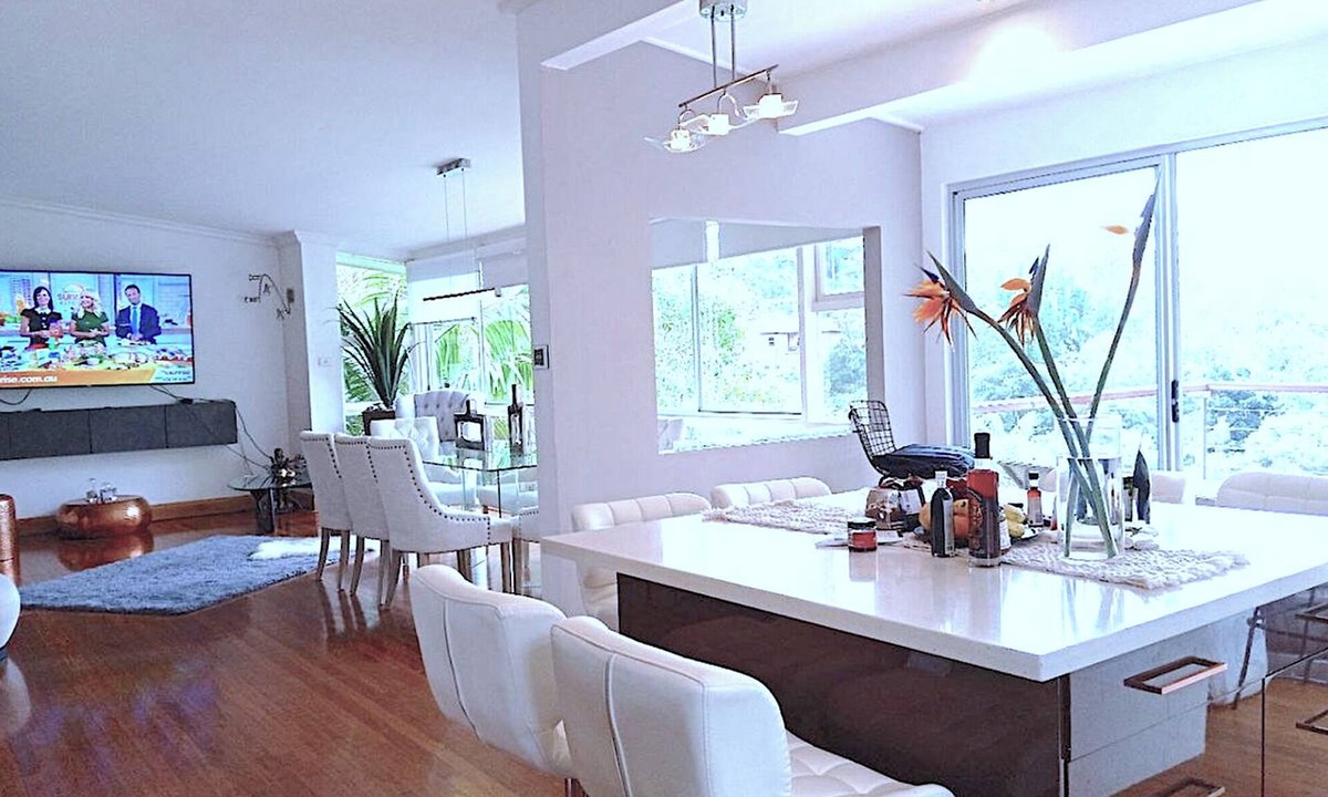 Castlecrag House | Grand Haven House for Biz&Remote! City close! Majestic water view! Eco-friendly!