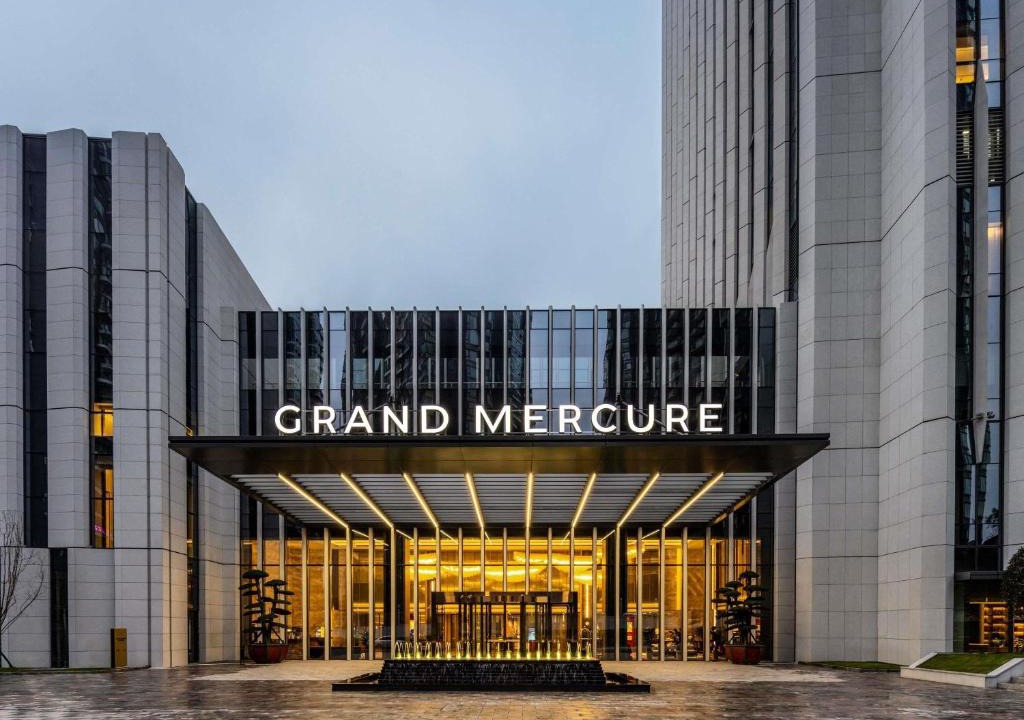 Wujiagang Qu Hotel | Grand Mercure Yichang Waitan