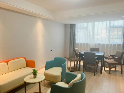 Taizhou Hotel | GreenTree Eastern Taizhou Gaogang North Yangzijiang Road Mingfa Plaza