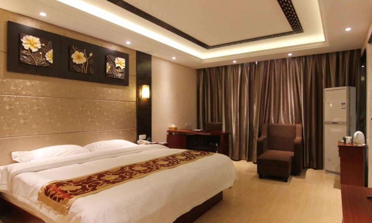 Jurong Hotel | GreenTree Inn JiangSu ZHenjiang Jurong Yalong Hotel