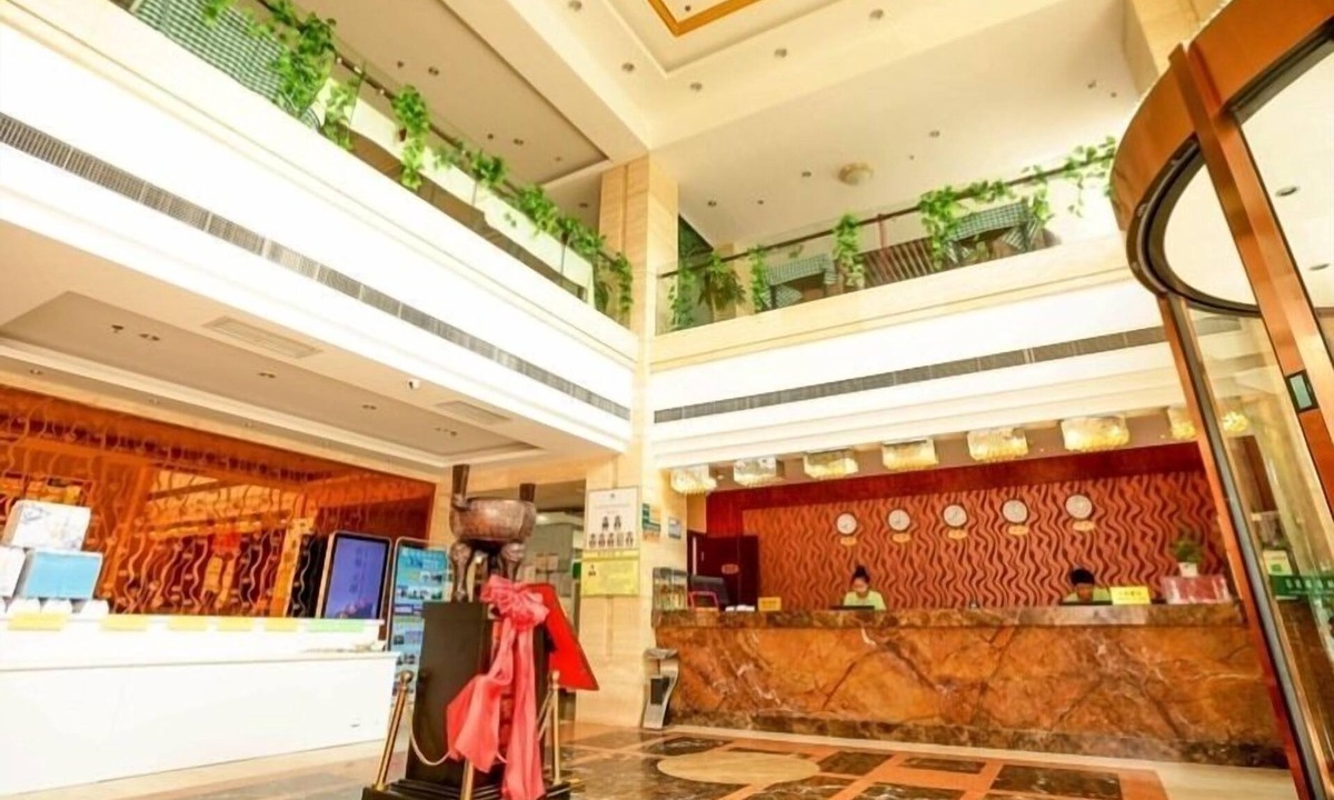 Xuejiadao Hotel | GreenTree Inn Qingdao Wuyishan Road JUSCO Shopping Mall Hotel