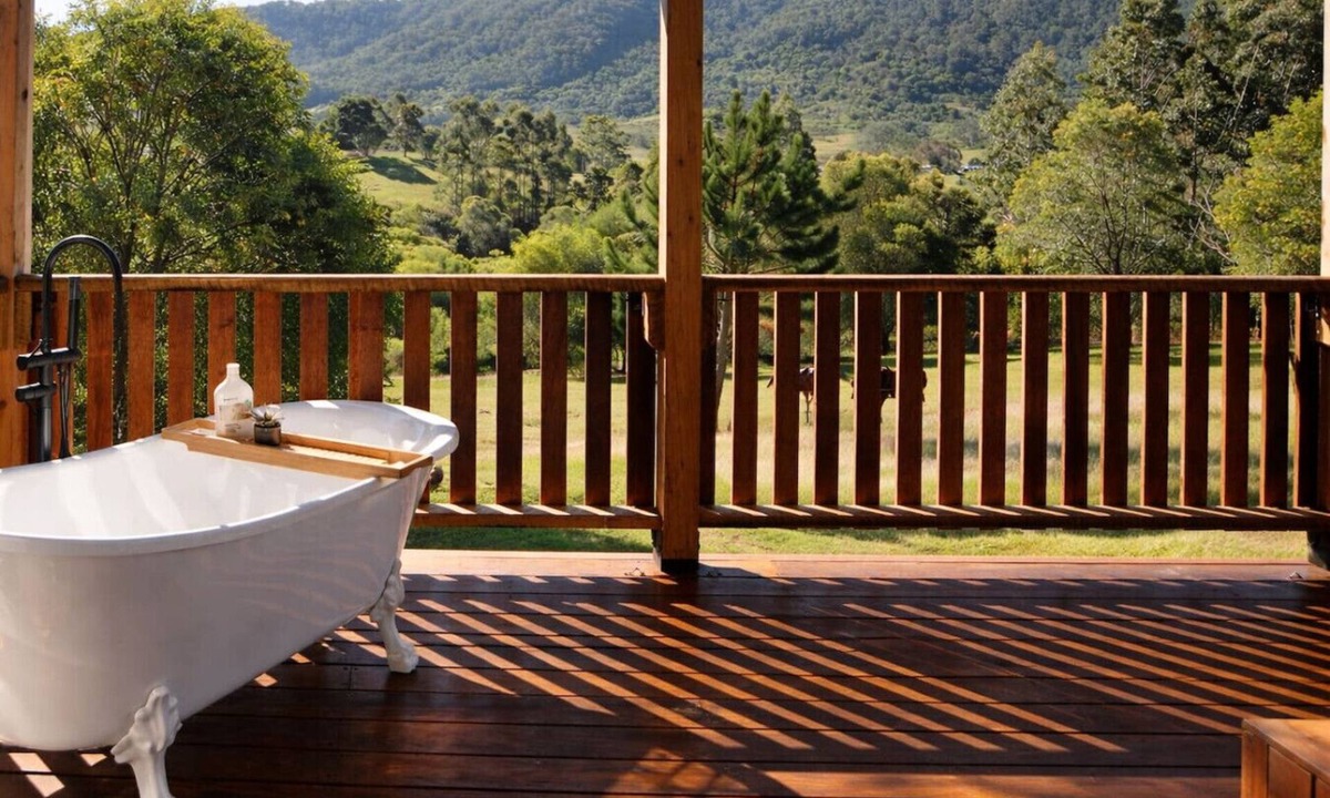 Moreton Bay Region Cottage | Grey Gum Luxury Cottage & Highland Cows