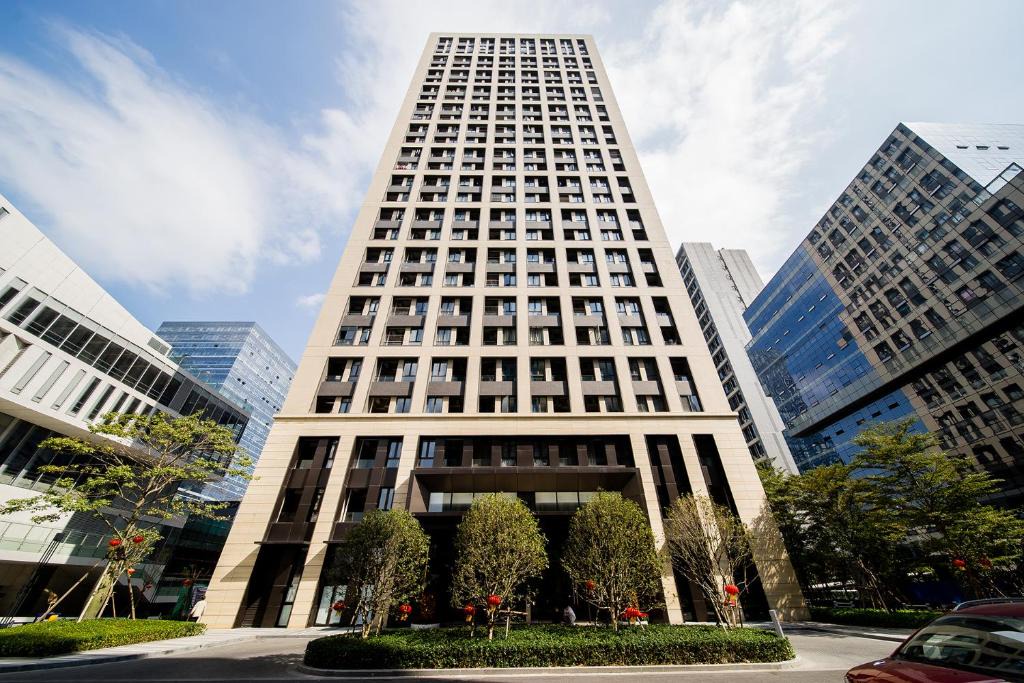 Guangzhou Science City Apartment | Guangzhou Laiste International ApartHotel Science City Greenland Central Plaza Shenzhou Road Metro Exit A Branch
