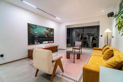 Yunyan District Apartment | Guiyng Aixin International Apartment Future Ark Store