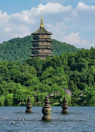 Xihu House | Hangzhou Qing t ai Villa Leifeng tower West Lake Store