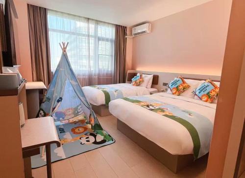 Xuanwu Hotel | HanTing Hotel -Beijing South Railway Station Baizhifang Bridge