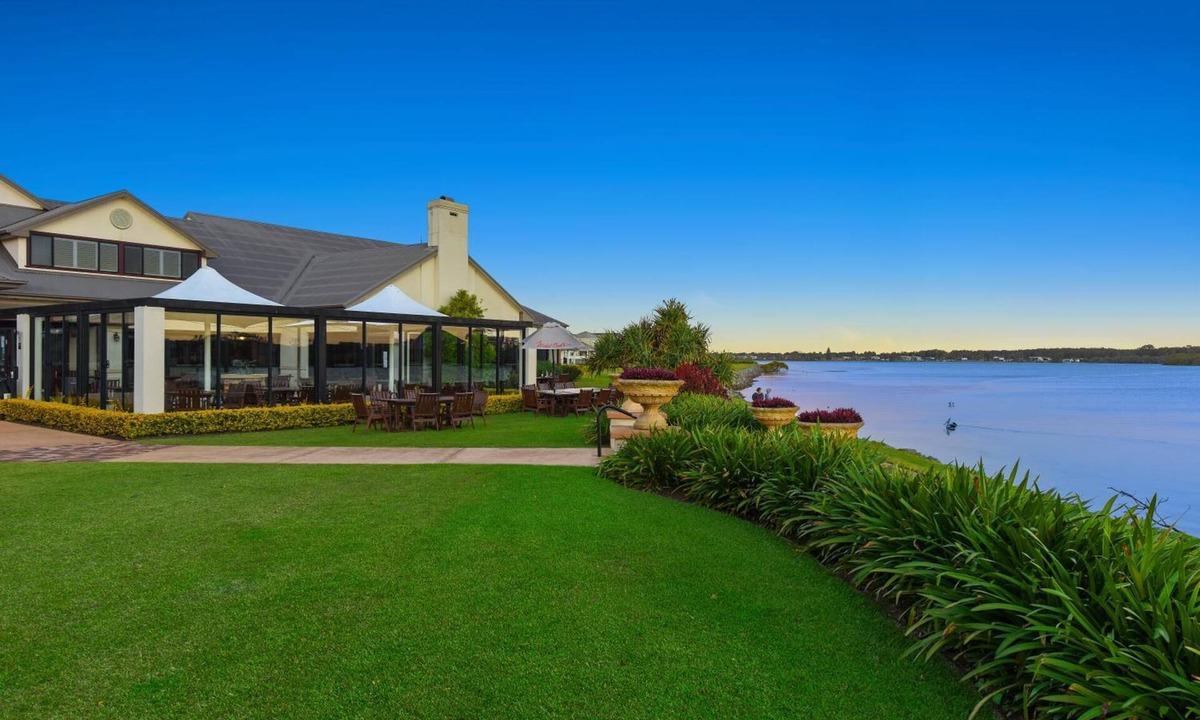 Harrington Hotel | Harrington River Lodge