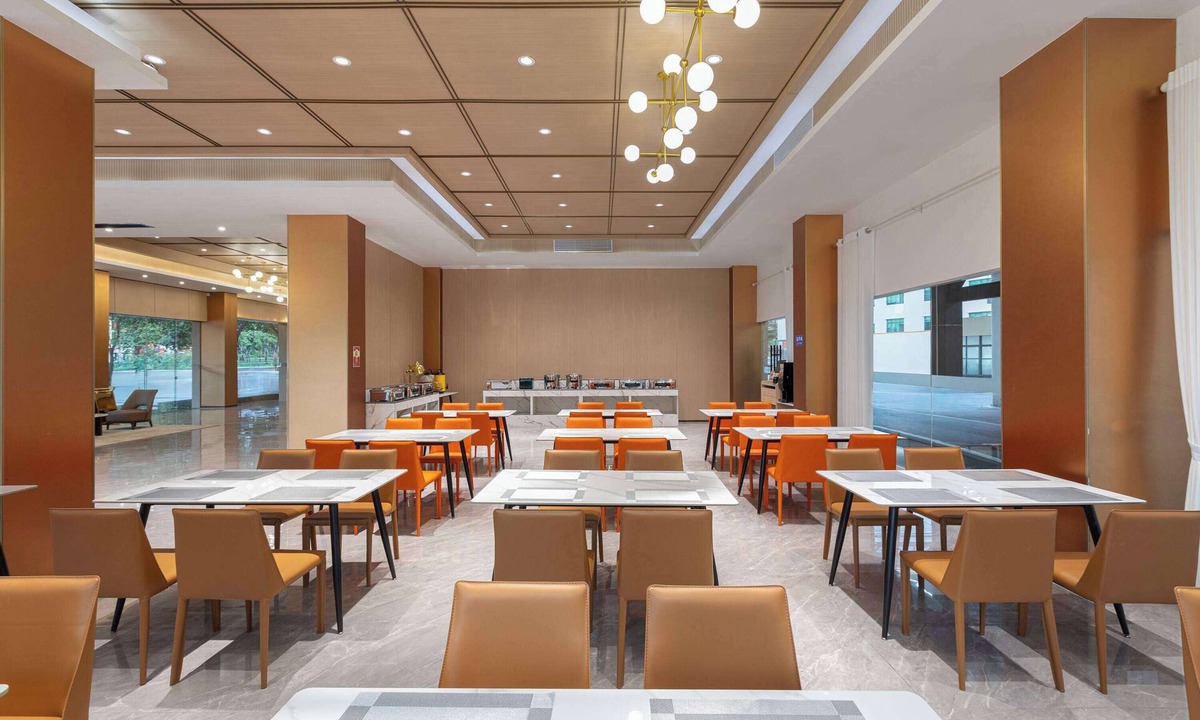 Baiyun Hotel | Hawthorn By Wyndham Guangzhou Baiyun Airport
