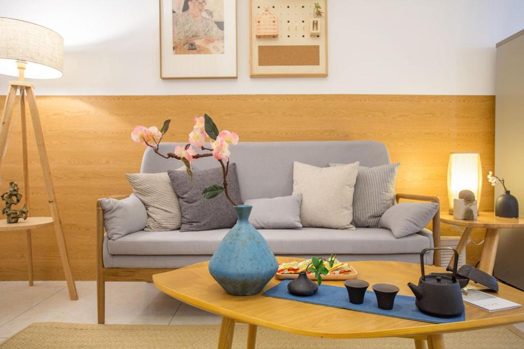 Baogong Subdistrict Hotel | Hefei Baohe·Ningguo road lobster street·