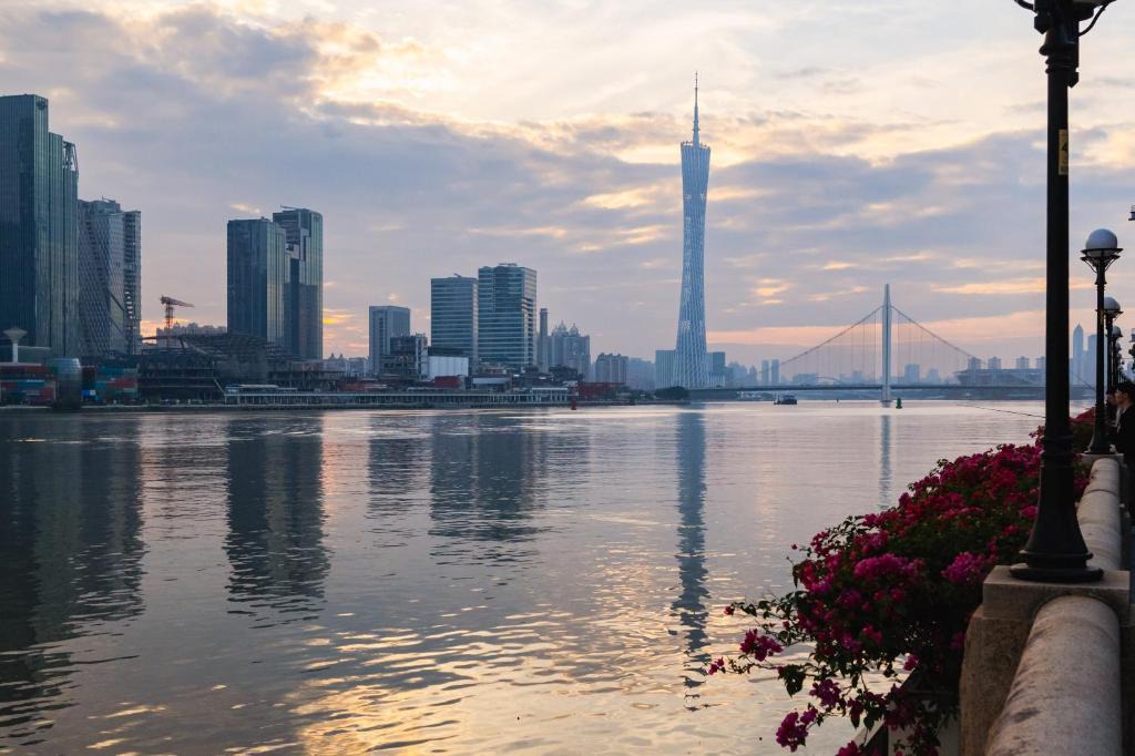 Zhujiang New Town Apartment | Heyue Hotel Pazhou Exhibition Center Guangzhou