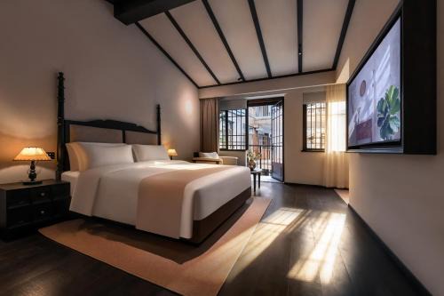Yuzhong Bed & Breakfast | Hidden View Premium Boutique Hotel by Jiefangbei & 18 Steps, Chongqing