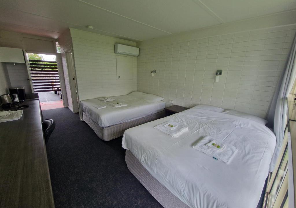 Goonellabah Hotel | Hilltop Hotel