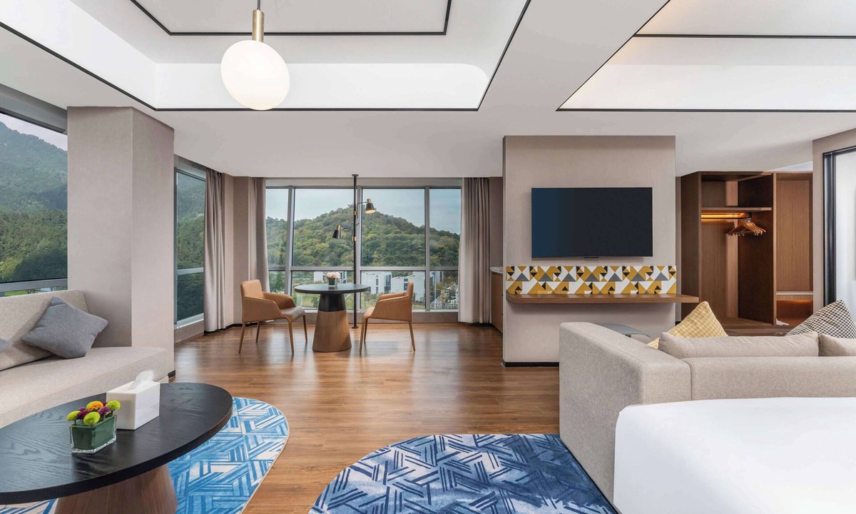 Wuxing Hotel | Hilton Garden Inn Huzhou High-Speed Railway Station