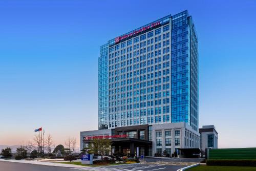 Nanshan Subdistrict Hotel | Hilton Garden Inn Ningguo Chengxi Lake