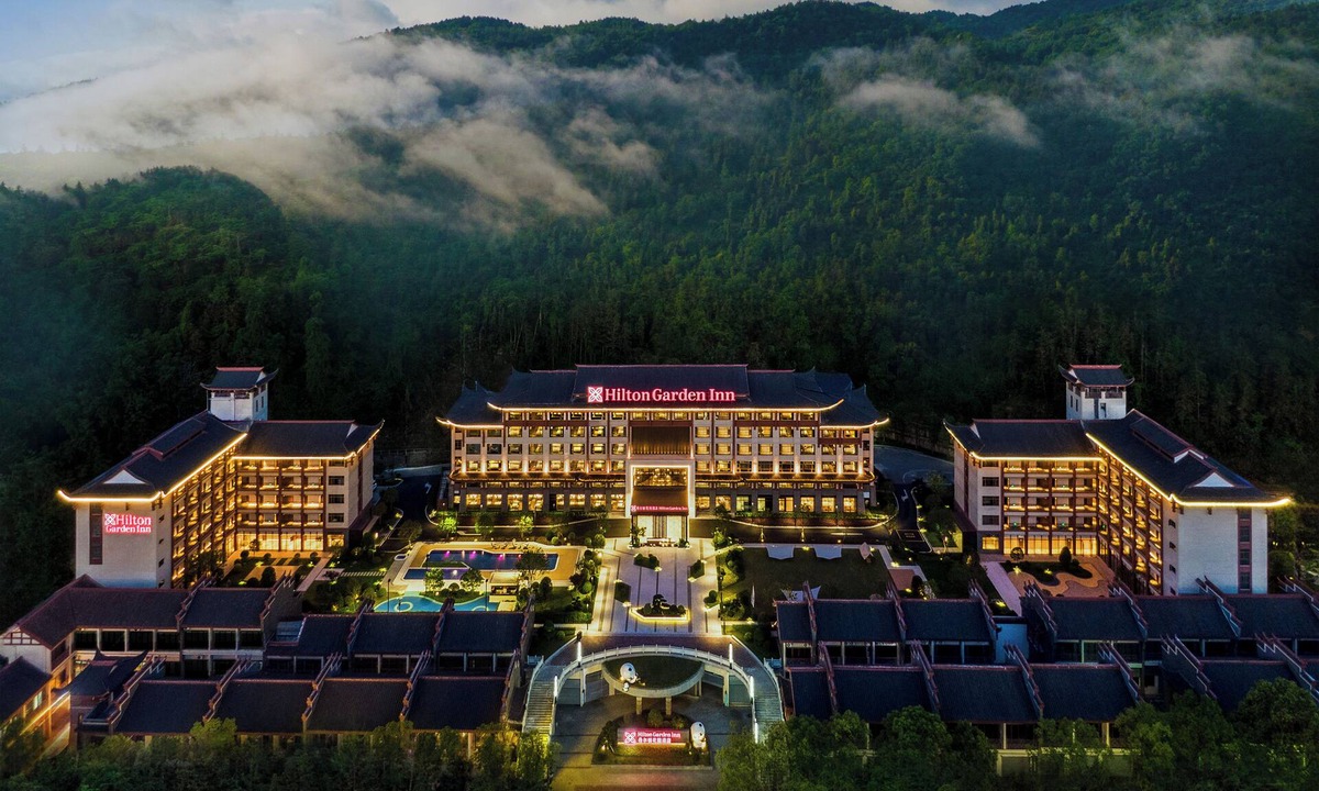 Wulingyuan Hotel | Hilton Garden Inn Zhangjiajie Wulingyuan