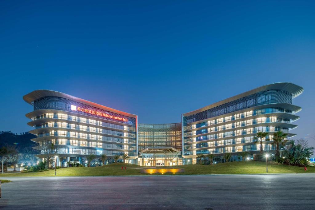 Tanweijiao Hotel | Hilton Garden Inn Zhuhai Hengqin Sumlodol Park
