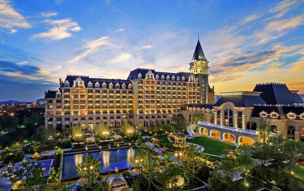 Huangdao Hotel | Hilton Qingdao Golden Beach