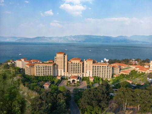 Chengjiang County Resort | Hilton Yuxi Fuxian Lake