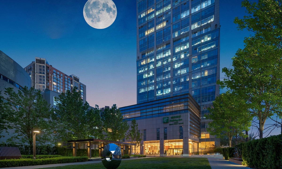 Wangjing Hotel | Holiday Inn Beijing Focus Square by IHG