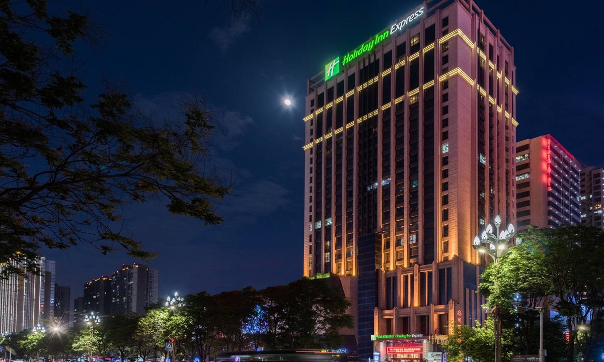 Jintai District Hotel | Holiday Inn Express Baoji City Centre by IHG