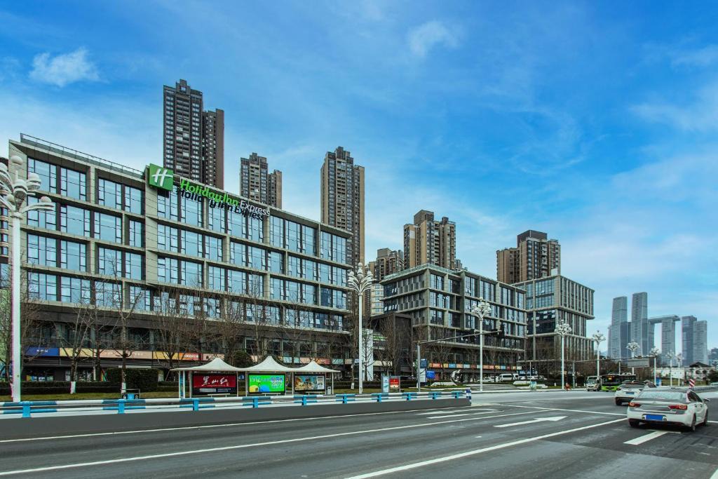 Nan An Hotel | Holiday Inn Express Chongqing Nanbin Road by IHG