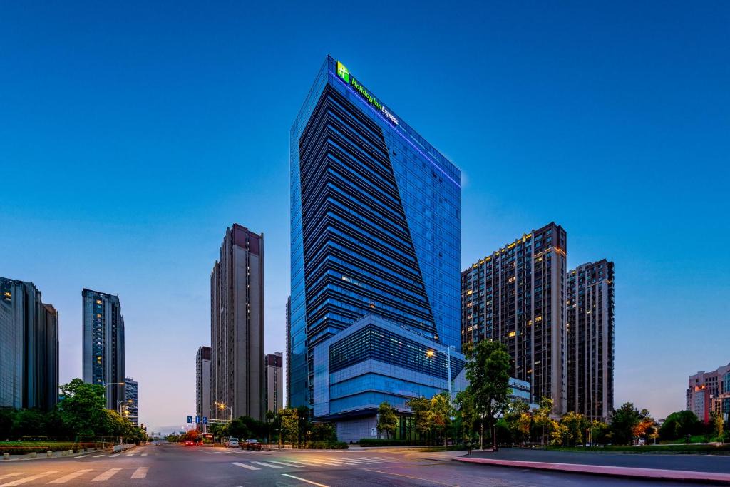 Nanjing Hotel | Holiday Inn Express Nanjing Riverside by IHG