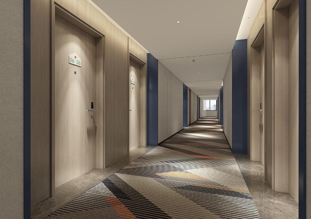 West Coast Hotel | Holiday Inn Express Qingdao City Balcony by IHG