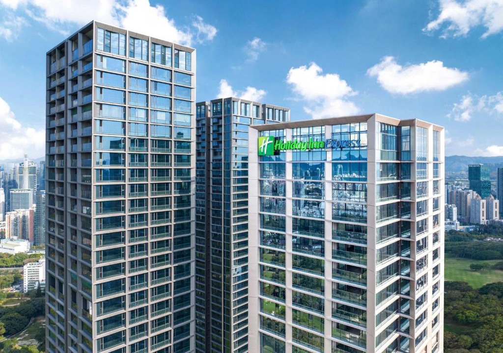 Futian Hotel | Holiday Inn Express Shenzhen Futian Center by IHG