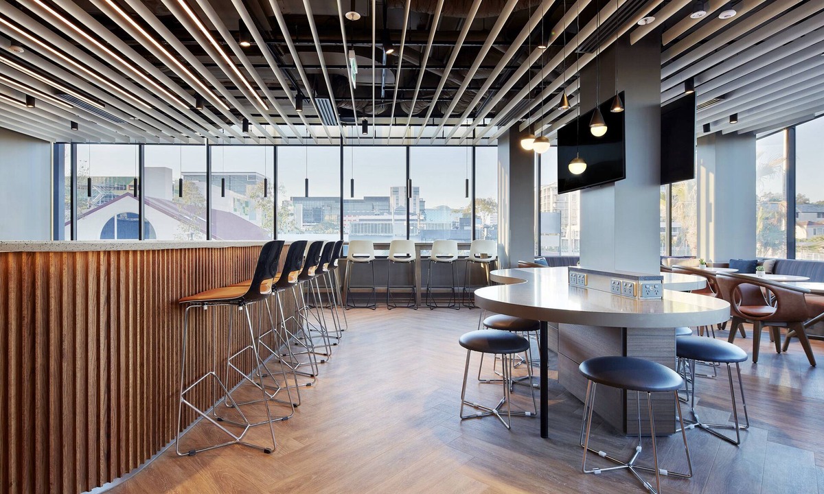 Mascot Hotel | Holiday Inn Express Sydney Airport by IHG