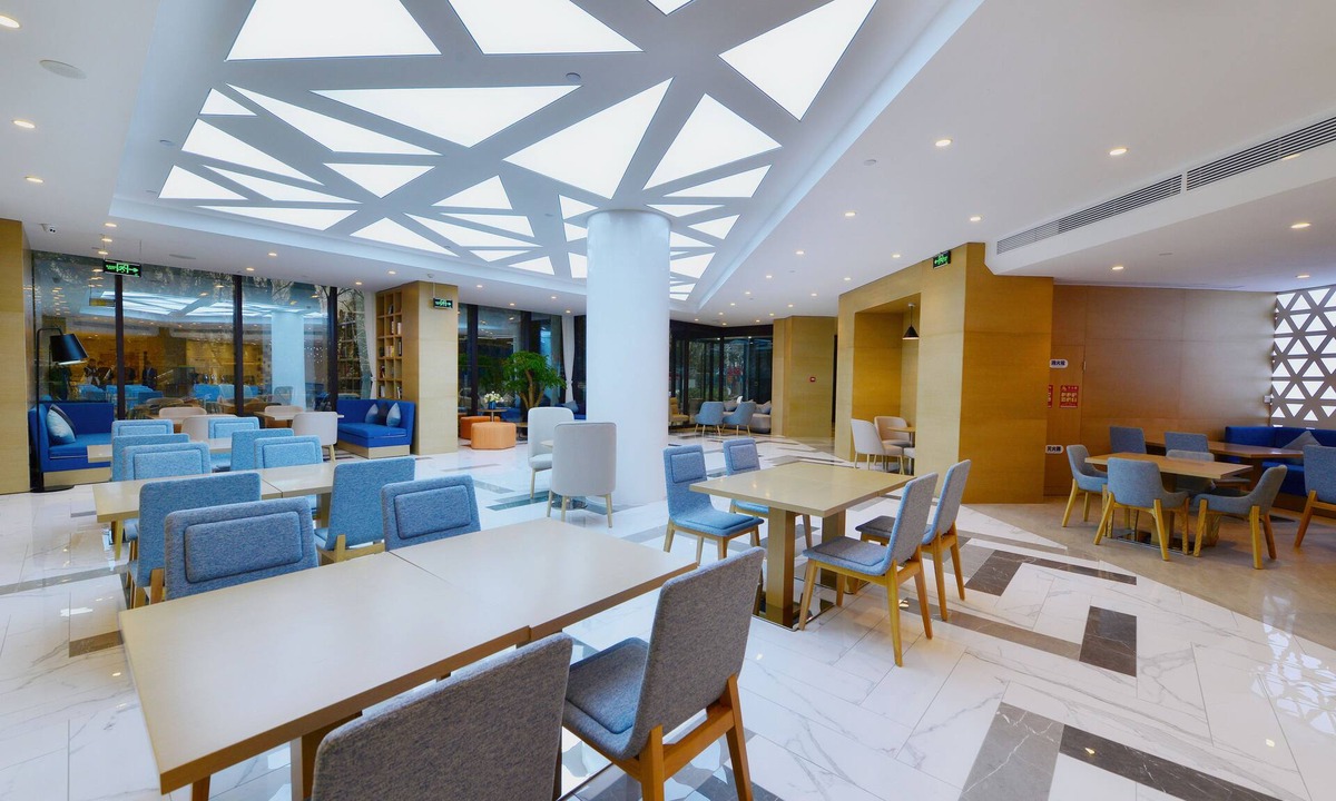 Yuquan Hotel | Holiday Inn Express Tianshui City Center, an IHG Hotel