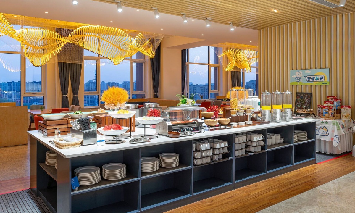 Jinfeng Developing Area Hotel | Holiday Inn Express Yinchuan Downtown by IHG
