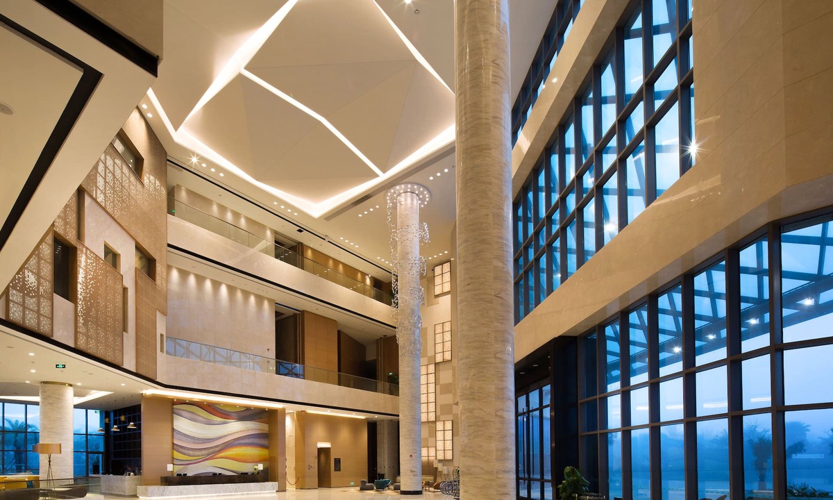Donghu District Hotel | Holiday Inn Haikou West Coast by IHG